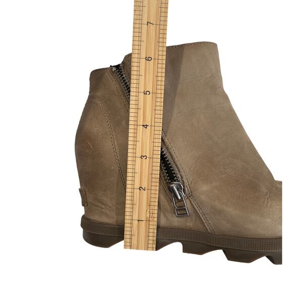 Sorel Women's Joan of Arctic Wedge II Tan Zip Ankle Booties Women's Size 9.5 - Picture 10 of 10